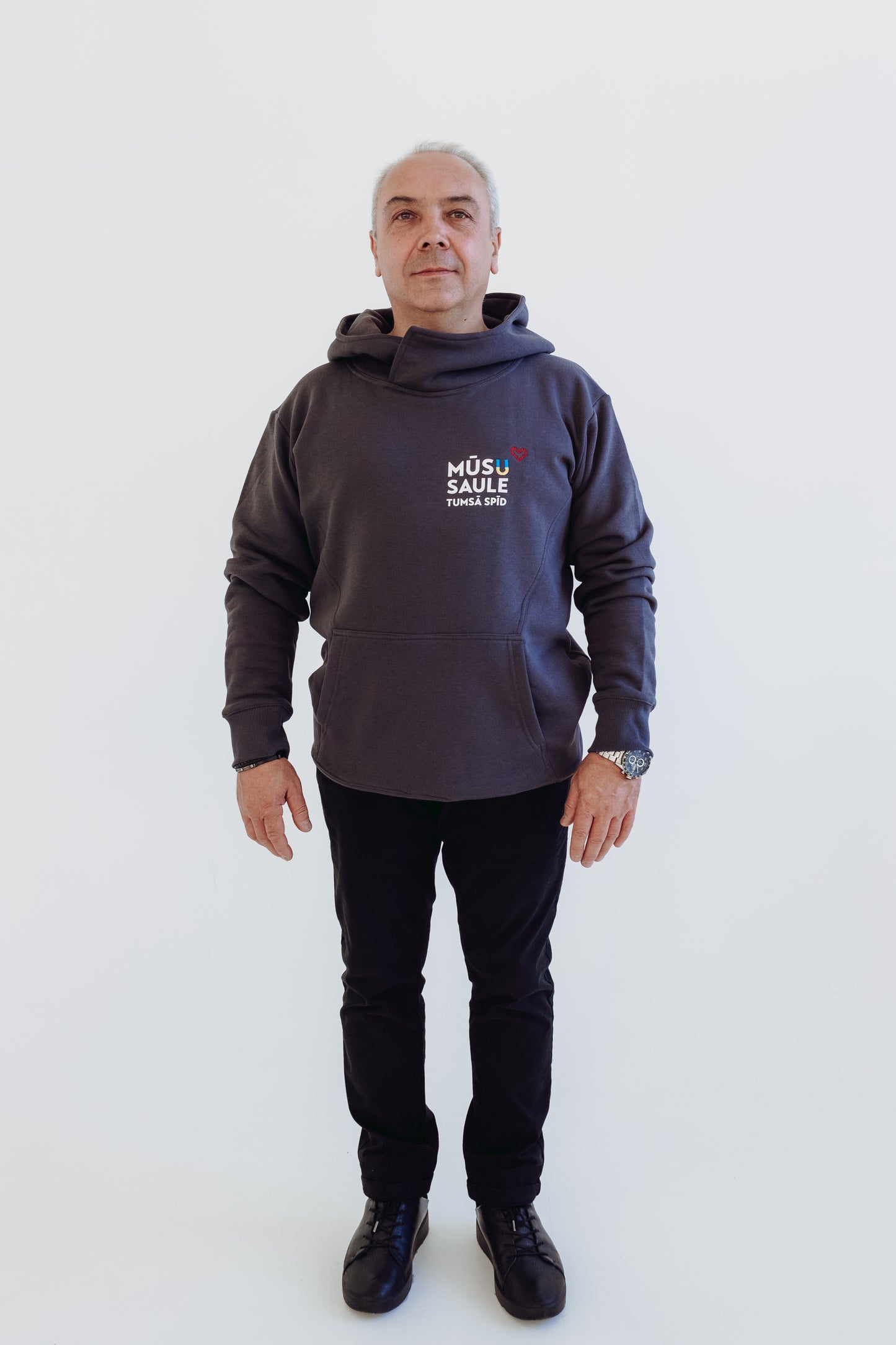 White hoodie "Tu esi mans MIERS"