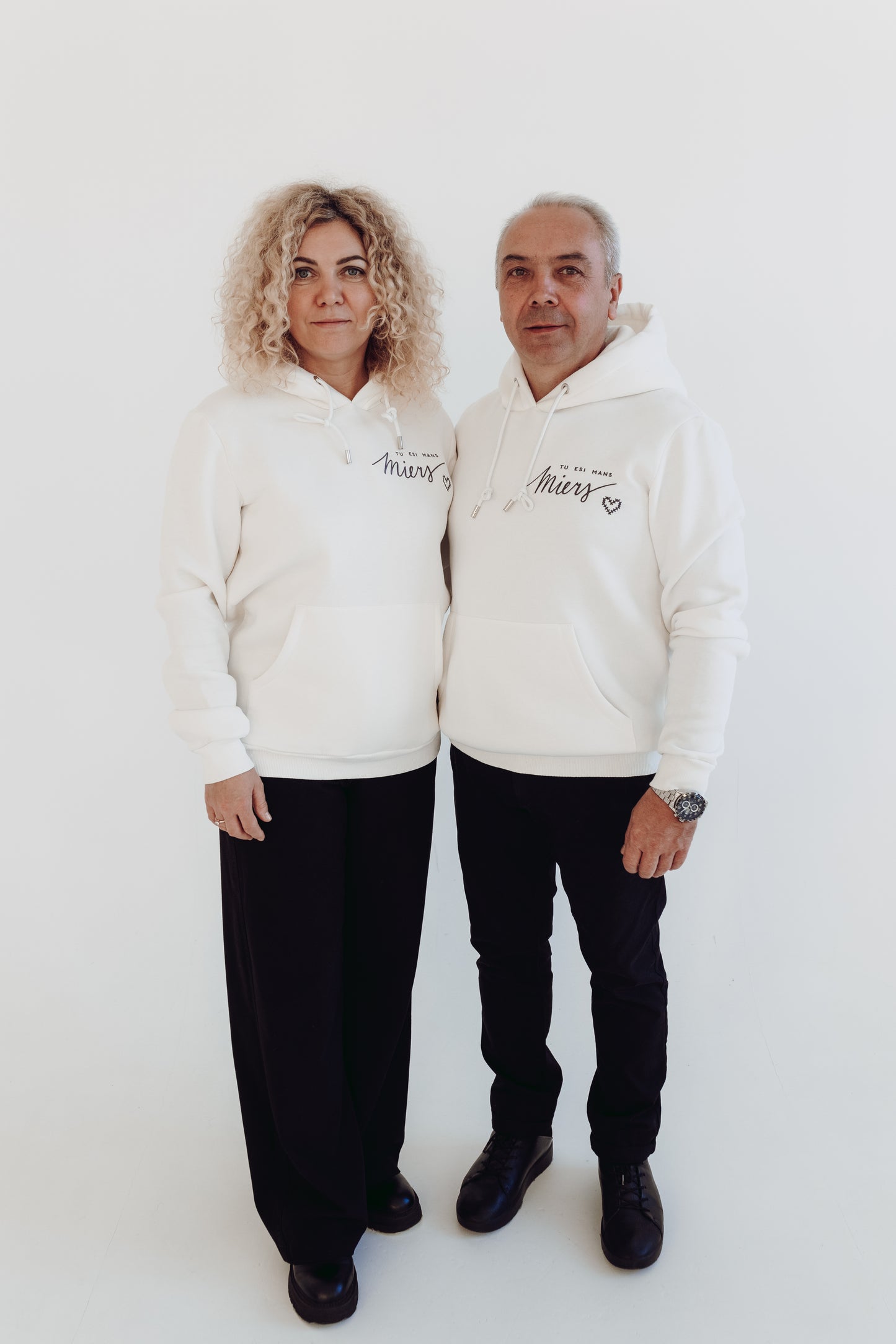 White hoodie "Tu esi mans MIERS"