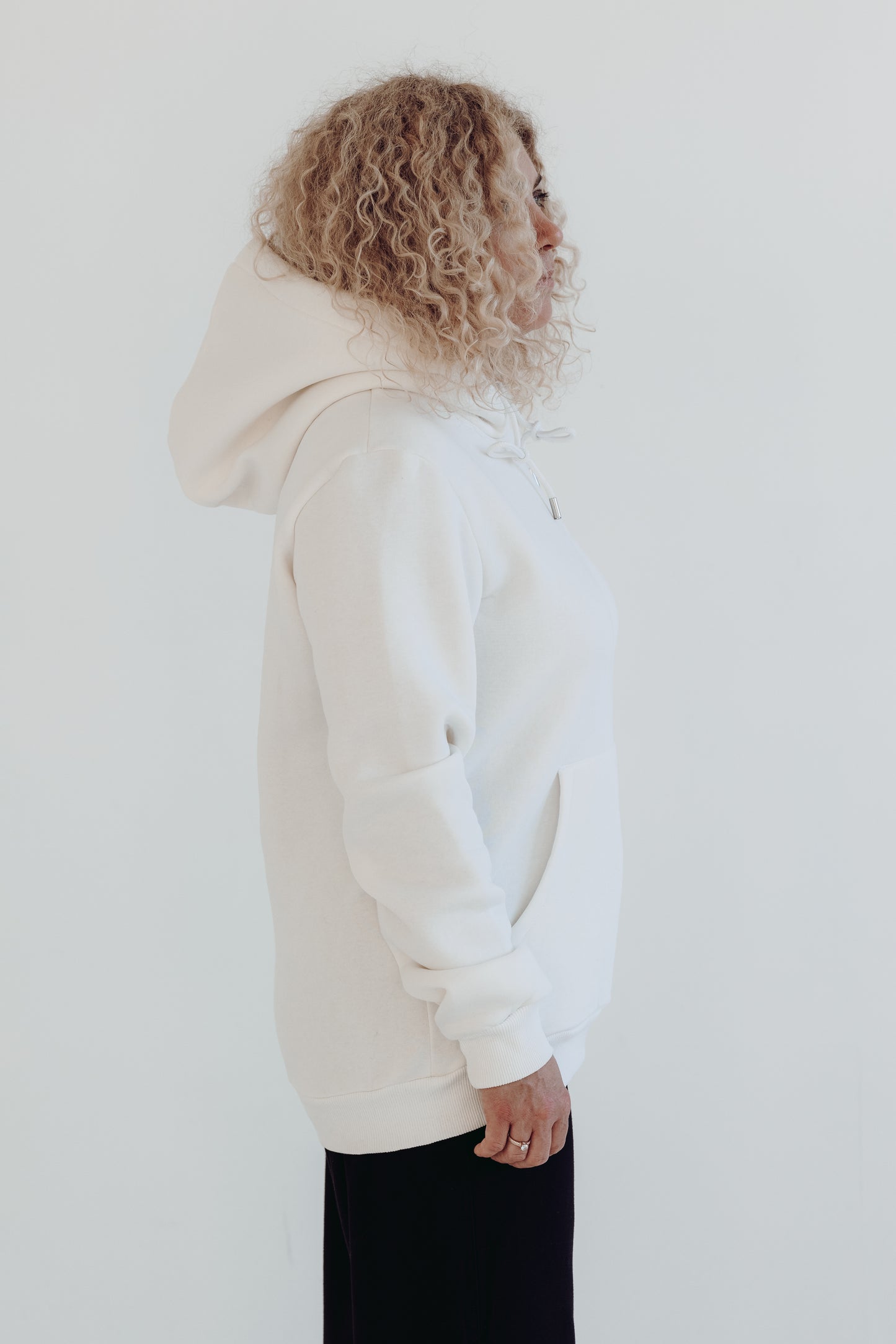 White hoodie "Tu esi mans MIERS"