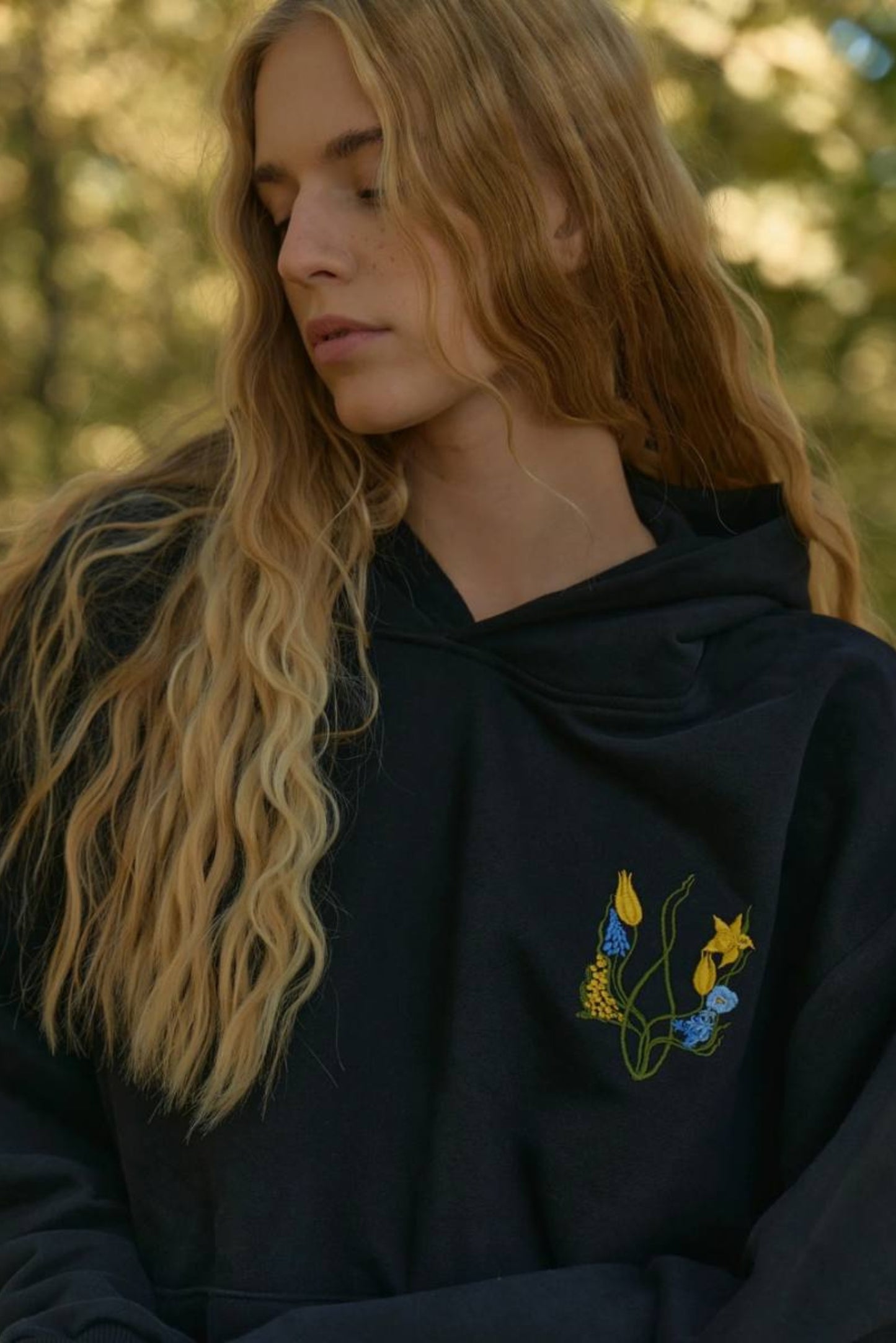 Hoodie "Coat of arms-flowers" (small coat of arms)