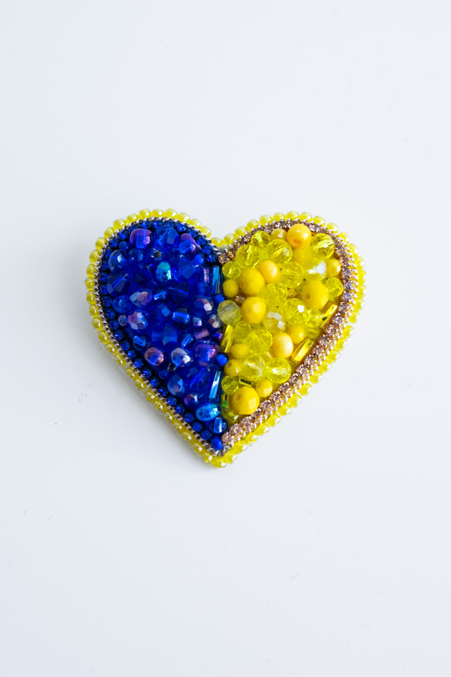 Pin "Heart UA"