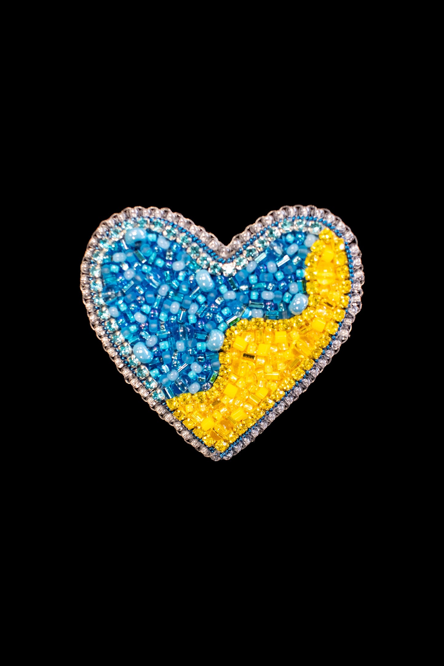 Pin "Heart UA"